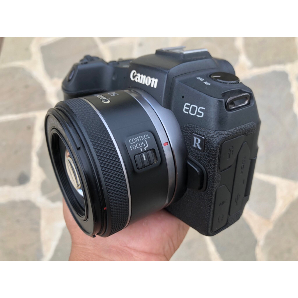 Mirolles Canon Eos RP Lensa RF 50mm