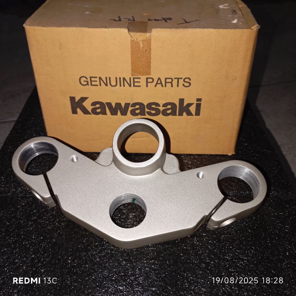 Segitiga Ninja RR T Atas Ninja RR Original Kawasaki Kgp 44039-1273