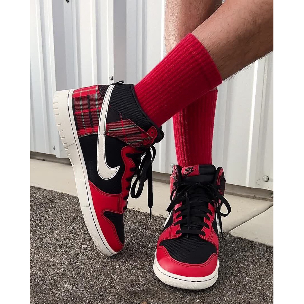 Nike - Dunk High Tartan Plaid Red