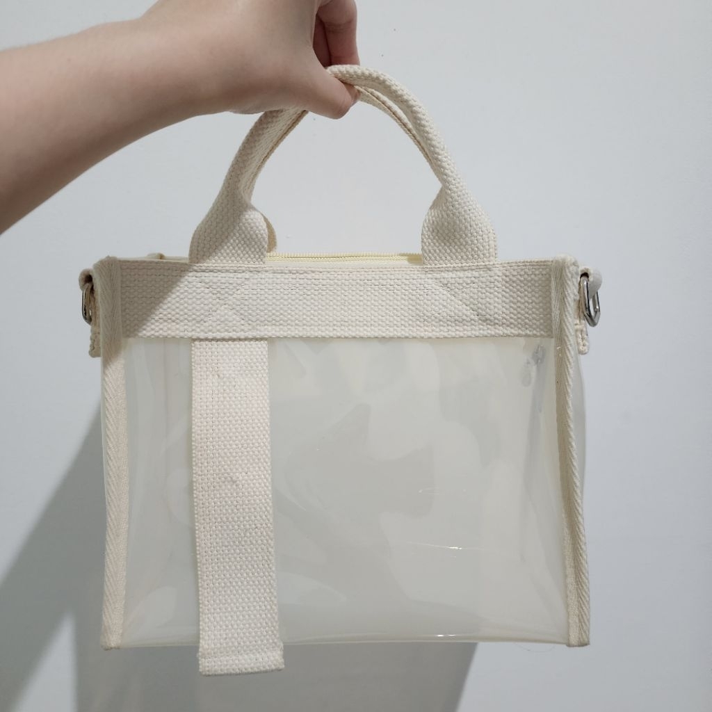 

Preloved Jungiekhouse Minnah Bag Premium PVC BAG TAS KONSER TAS TRANSPARAN Milk White Ivory