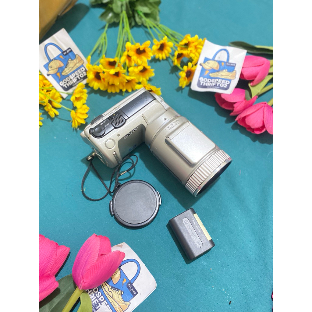 Camera Digital Sony CyberShot DSC-F505 Silver series 2.1 MegaPixels 10x Digital Zoom