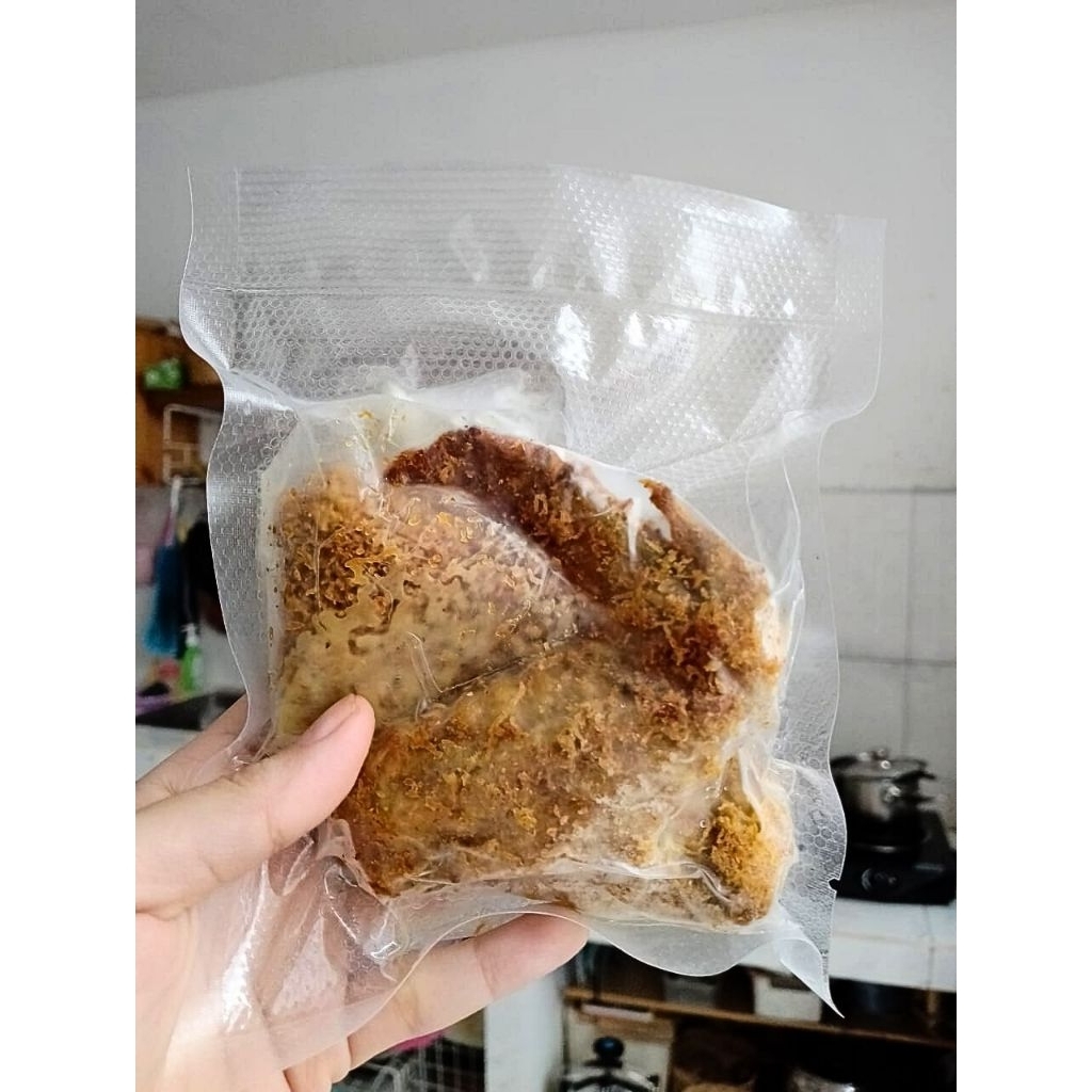 

Frozen Food Ayam Goreng Serundeng Rasa Rumah Ibu (BELUM TERMASUK SAMBAL)