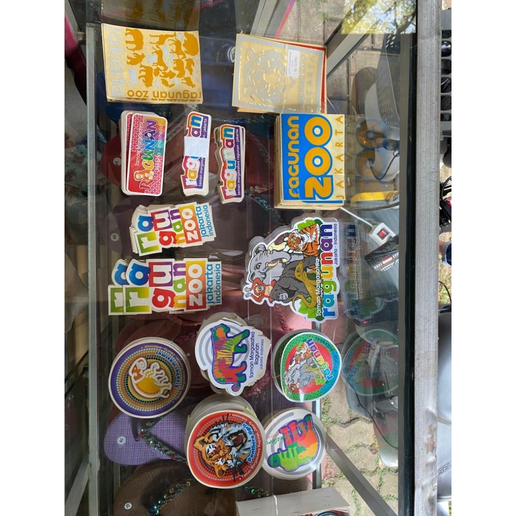 

sticker cut ragunan