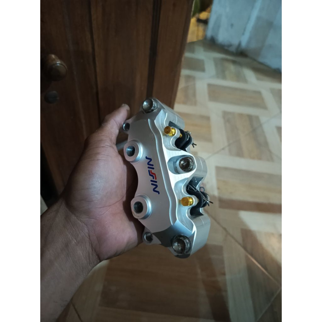 kaliper 2pin 4piston universal motor matic ,bekas pcx