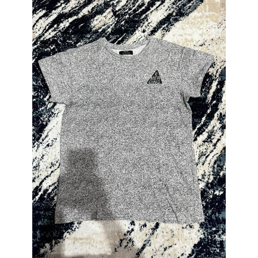 KAOS PRIA BRAND BERSHKA, SIZE L