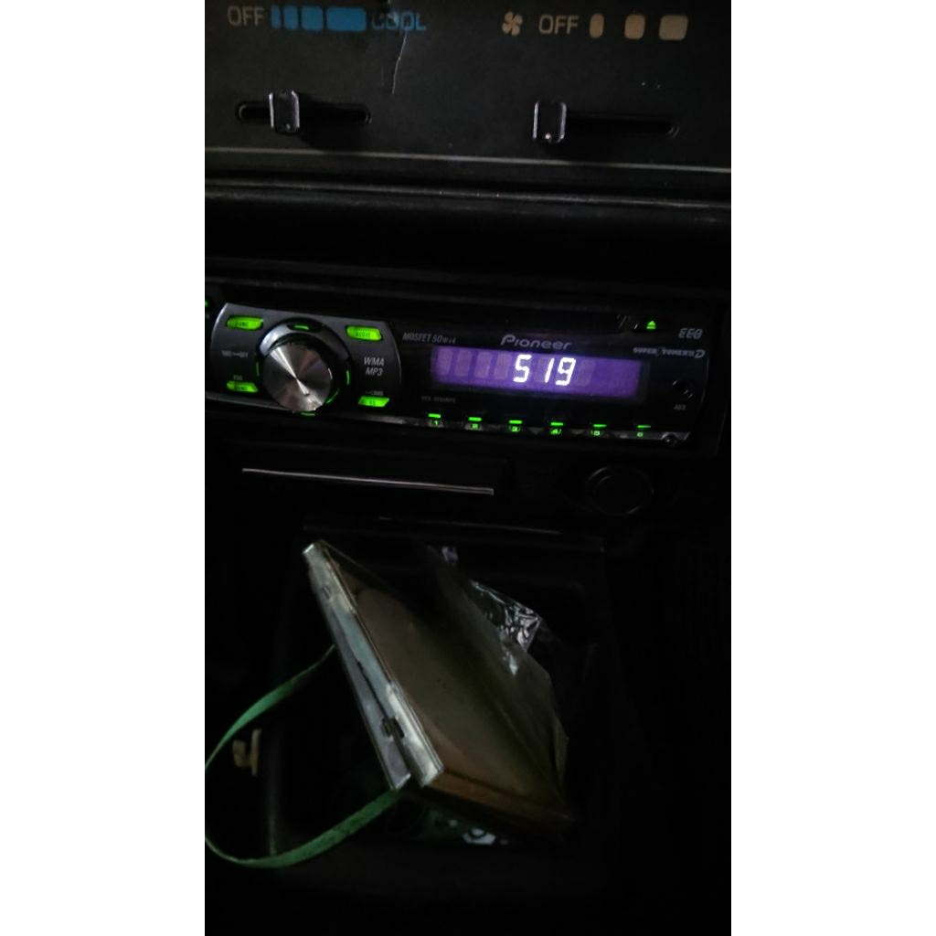 Tape mobil Pioneer / Head Unit Pioneer deh 200mp / Single Din FM CD AUX