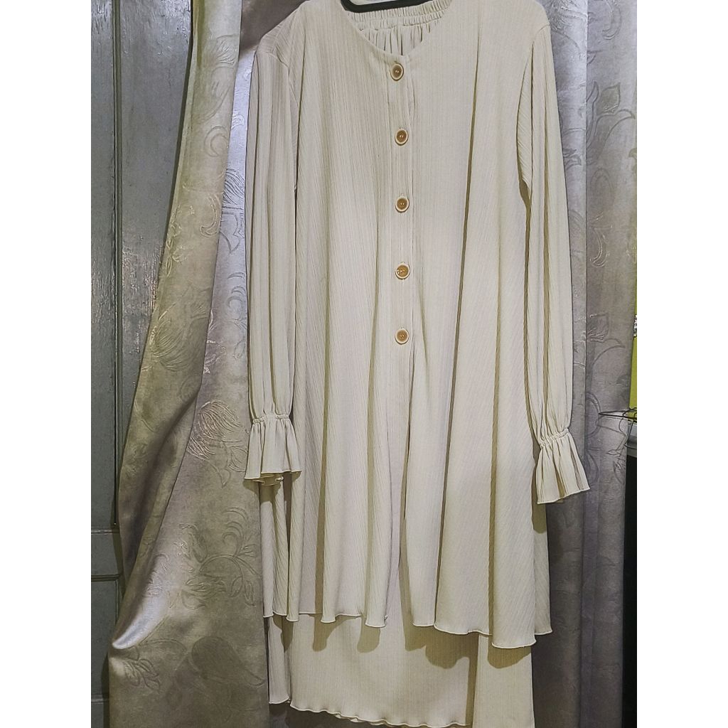 Preloved Zerrin set tunik rok by Risaniq Hijab