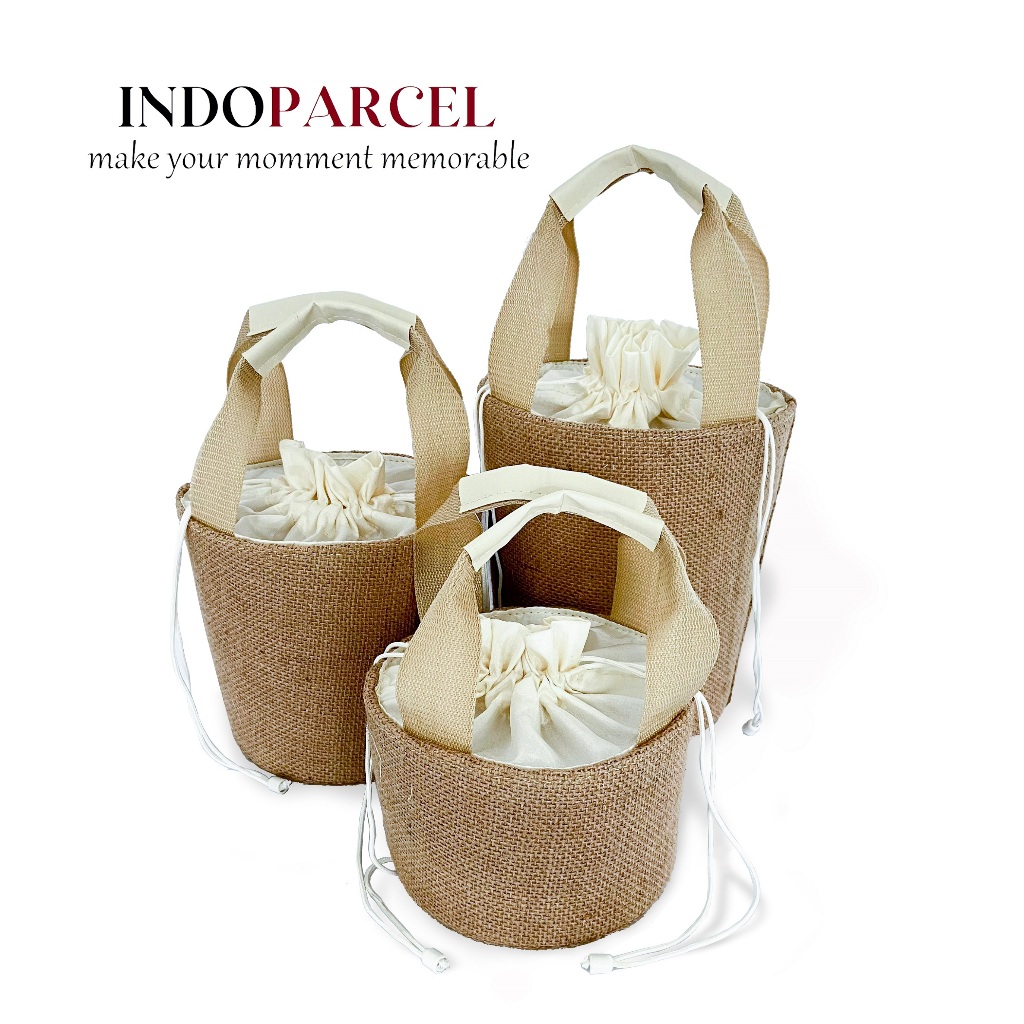 

INDOPARCEL - Tas Parcel Goni Tas Hampers Keranjang Goni tas souvenir tas keranjang parcel Terbaru