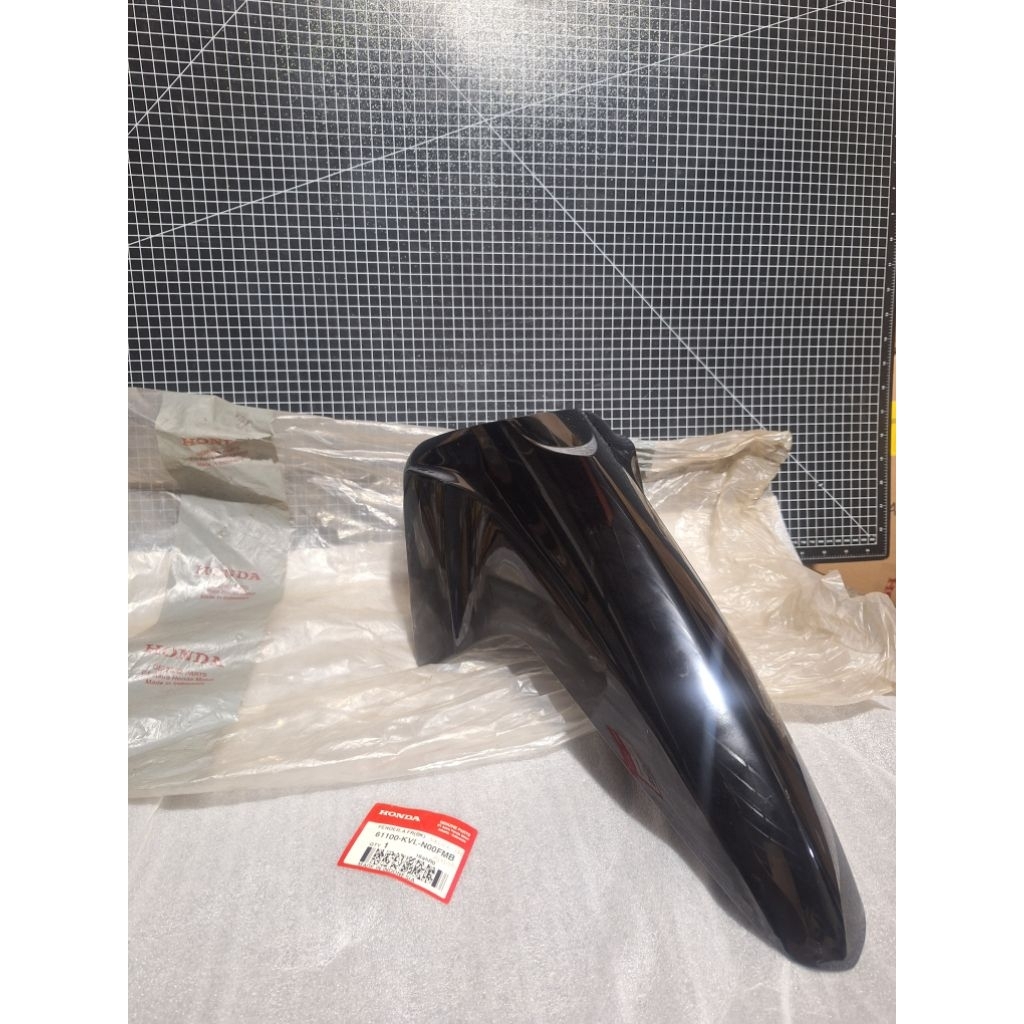 spakbor slebor depan honda supra x125 X 125 batman hitam original ahm honda 61100-KVL-N00fmb