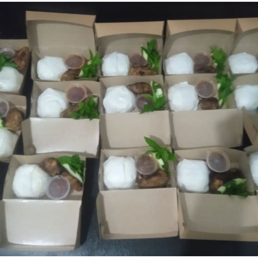 

Nasi Lalapan Ayam Bakar