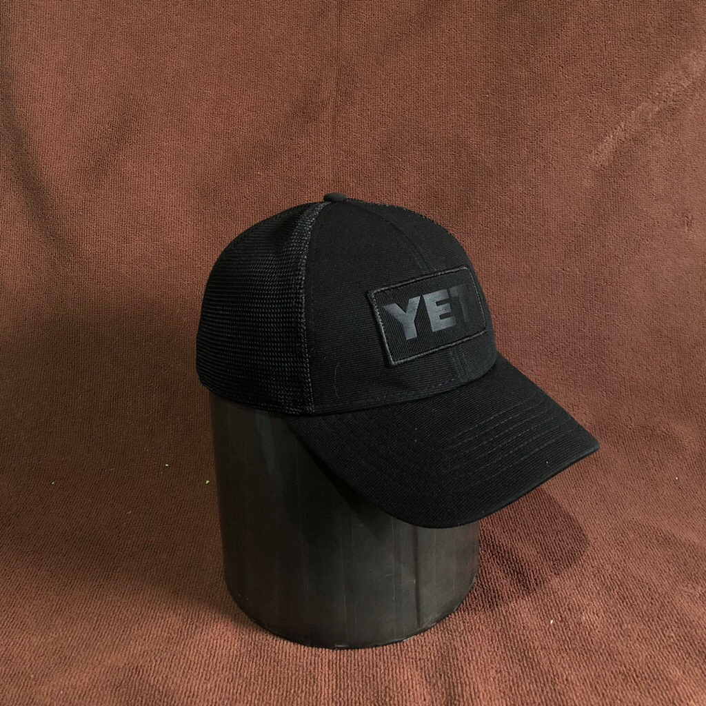 Topi Truker YETI