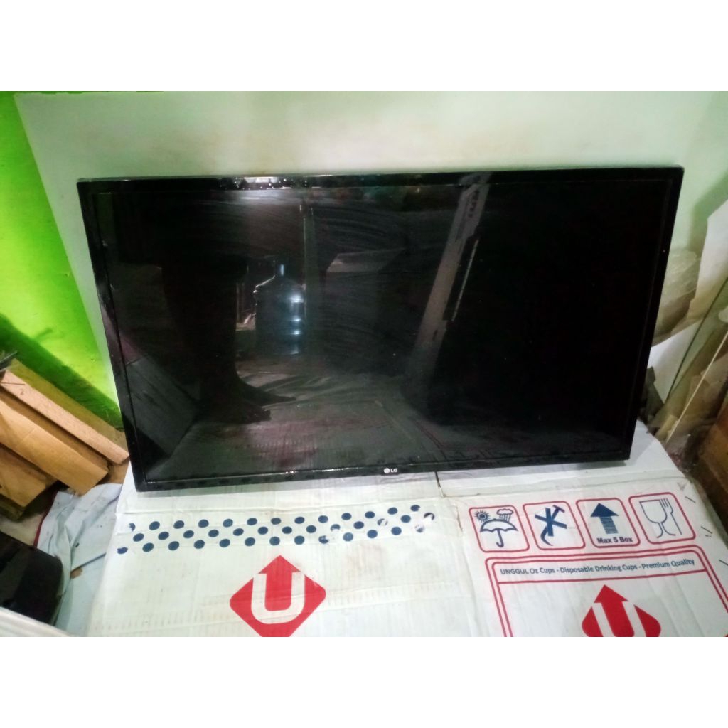 Panel Layar LED TV 32 inch ,LG 32LM550BPTA Original
