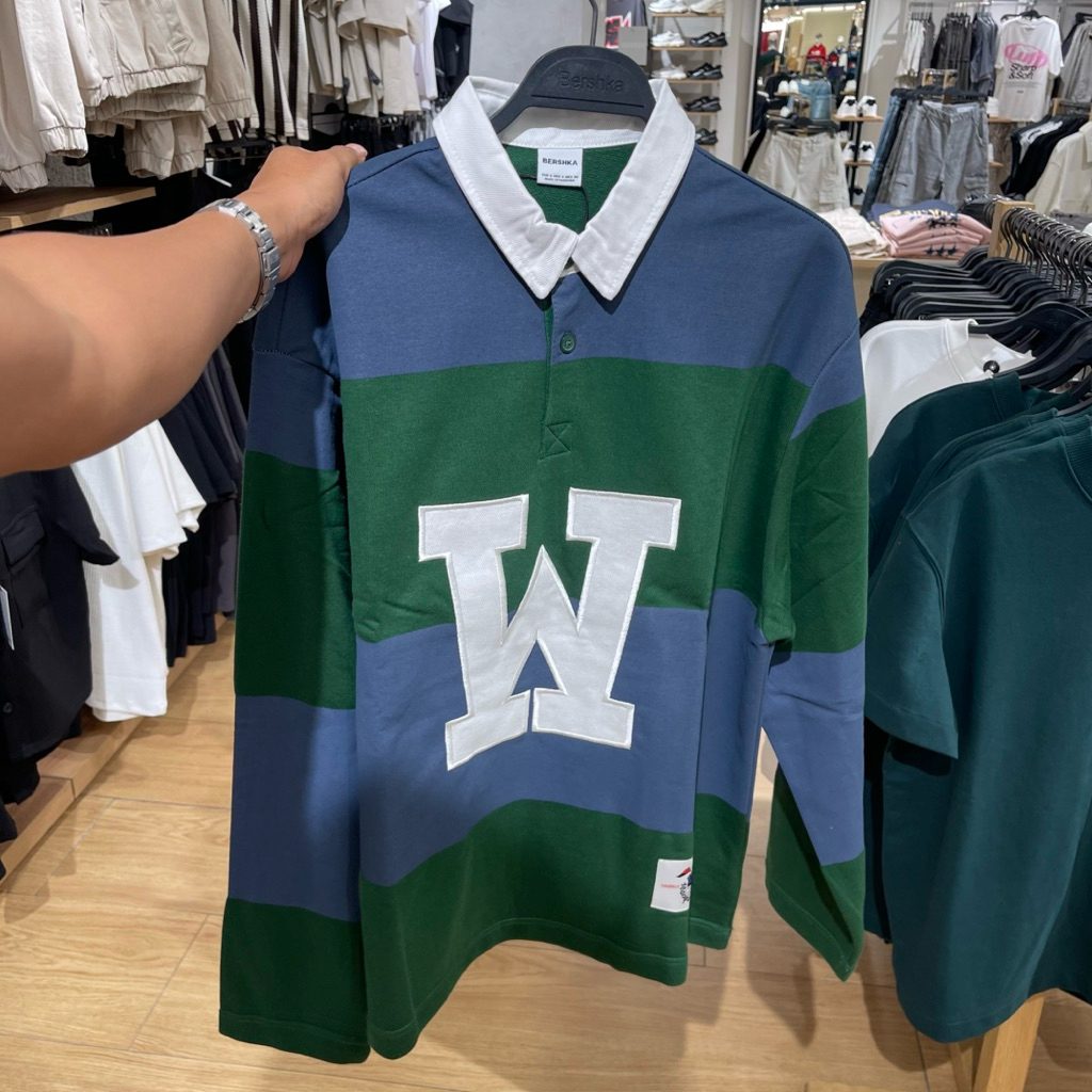 Sweatshirt Varsity BERSHKA MEN Jastip (jasa titip)