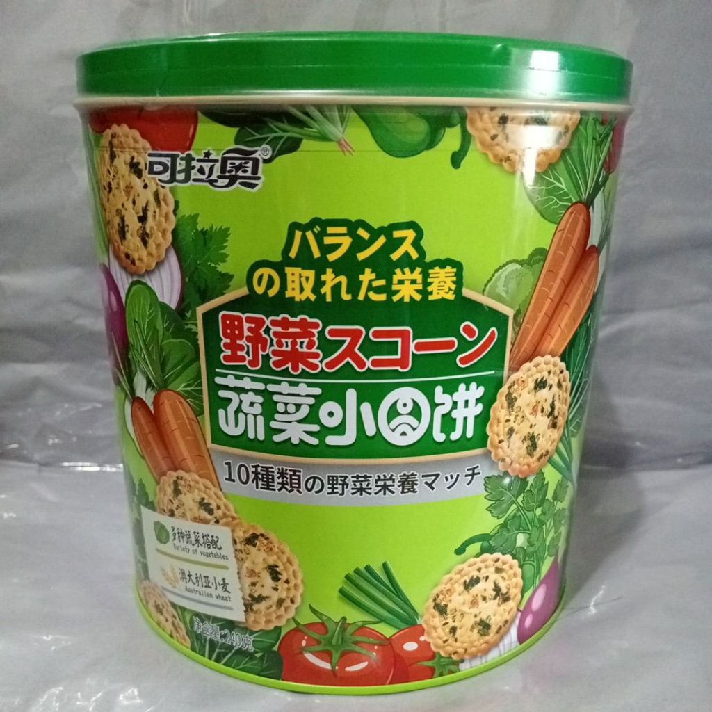 

Koloo Biscuit Round Vegetable Kaleng 240g