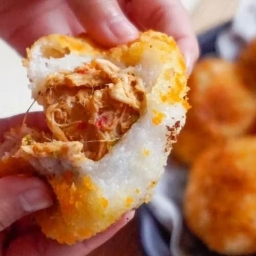 Ulen Uli Crispy Bumbu Rujak Rasa Ayam Suwir Pedas Makanan Tradisional Prozen Food Isi 10 Pcs