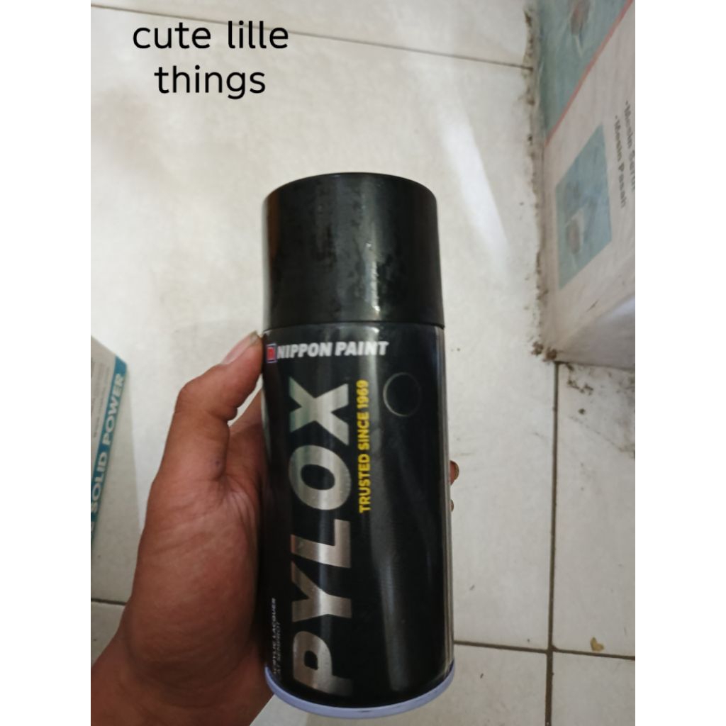 pylox pilox cat semprot nippon paint type 172 lemari invory putih gading