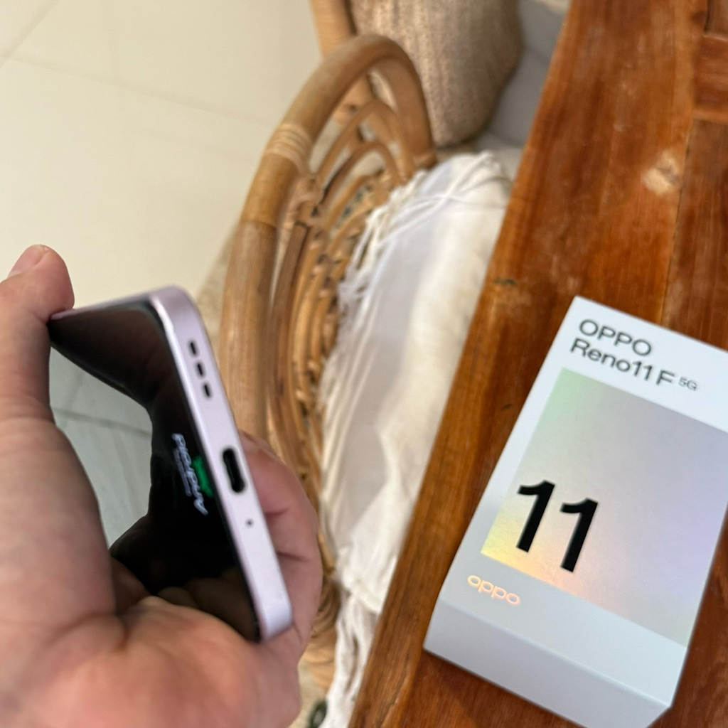 oppo Reno 11 F  5G second dan sangat bagus