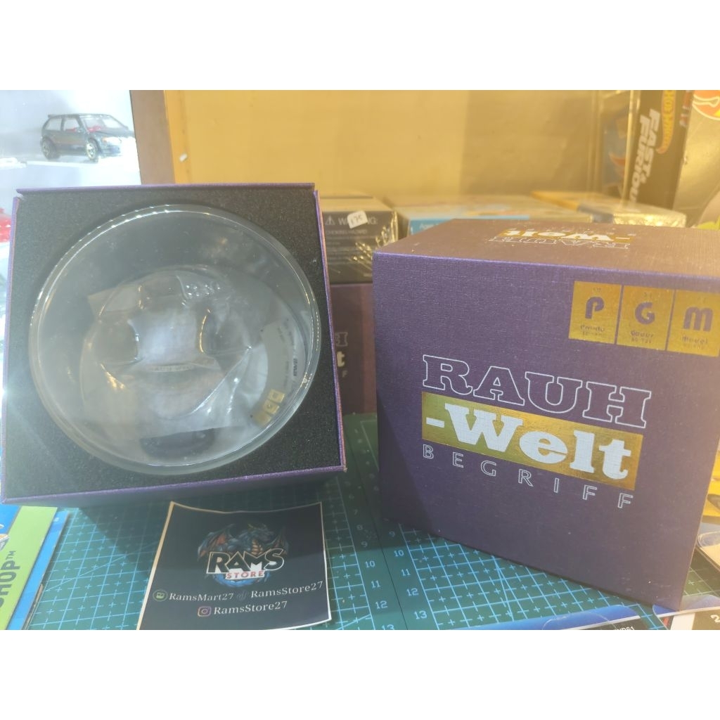 PGM diecast Porsche Ungu sealed