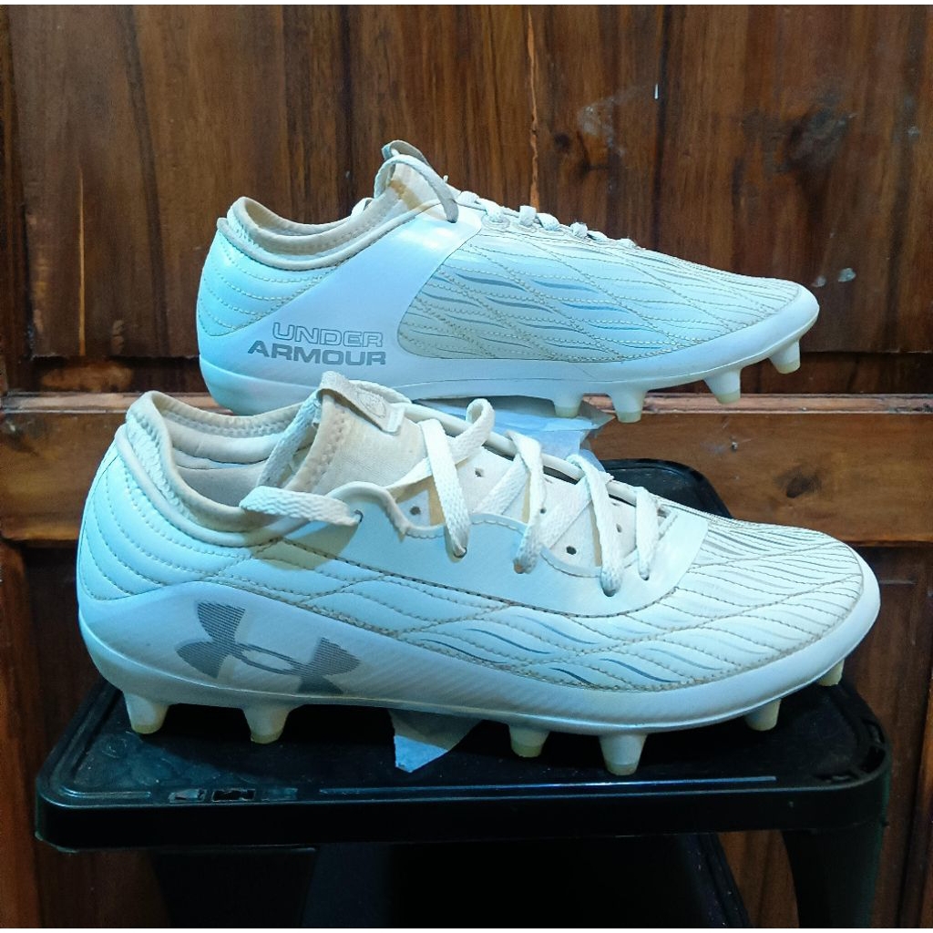 Sepatu Bola Second Original Size 40