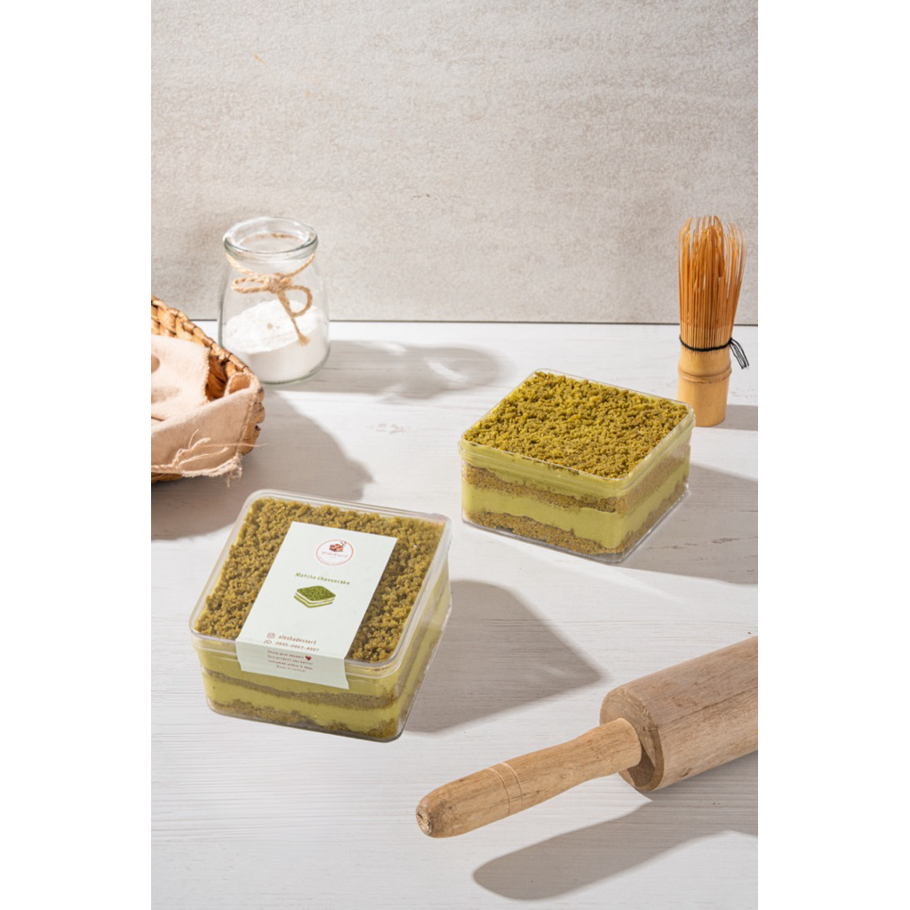 

MATCHA CHEESECAKE DESSERT BOX by aleshadessert