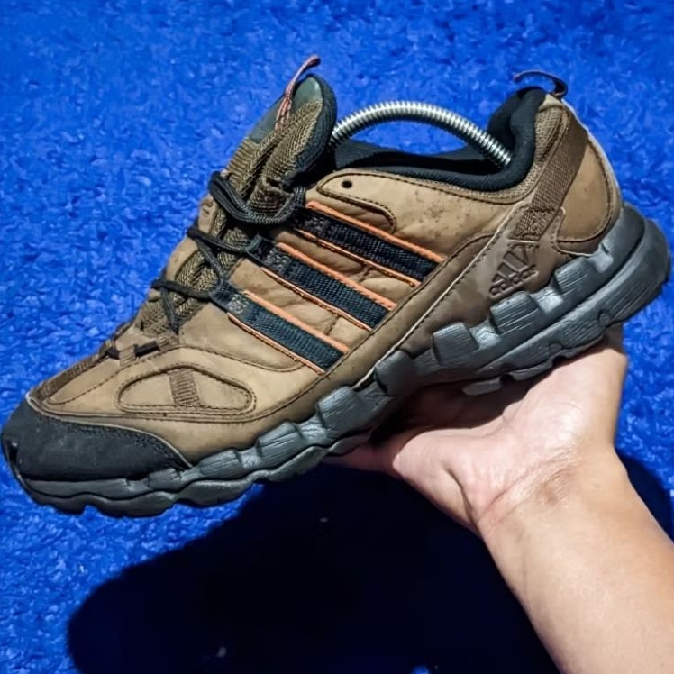 SEPATU OUTDOOR TRAIL RUN GUNUNG SECOND HIKING ADINDAE