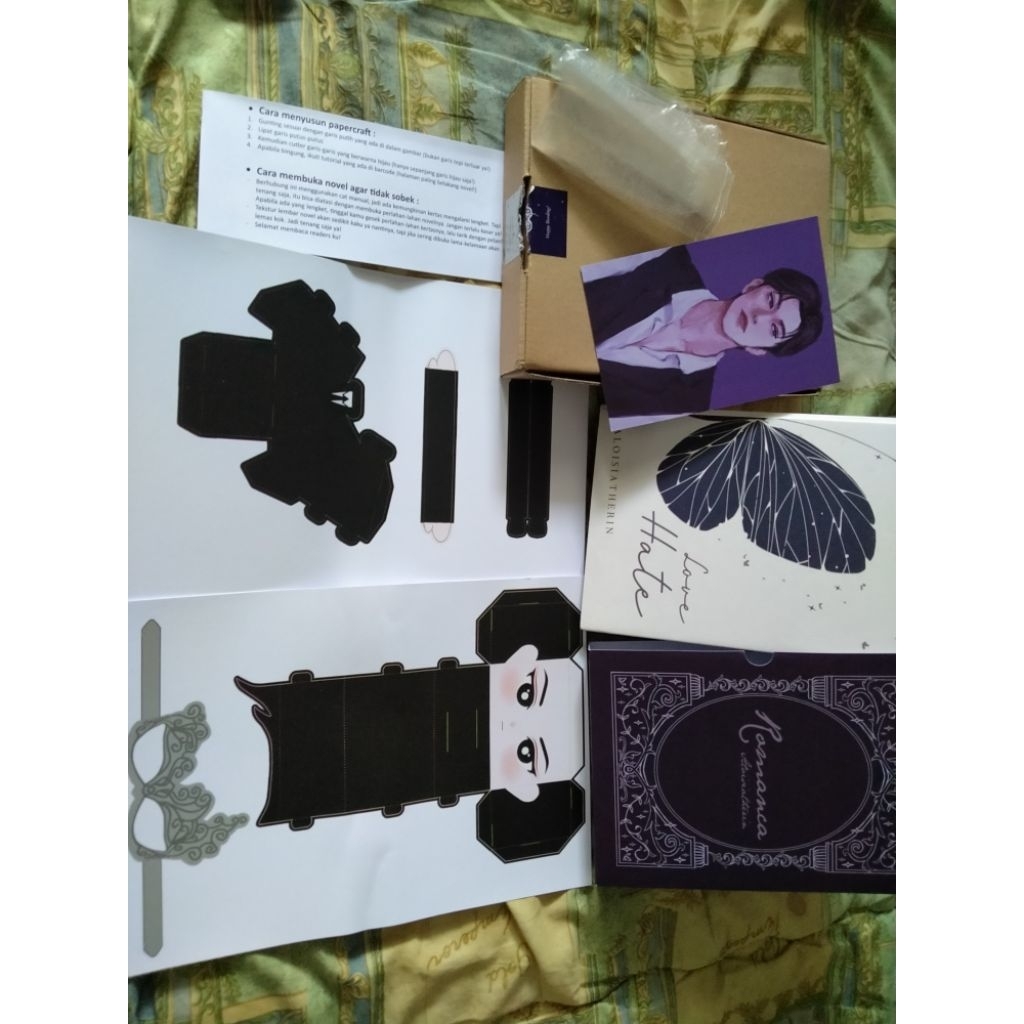 Preloved Novel Love Hate by Aloisiatherin