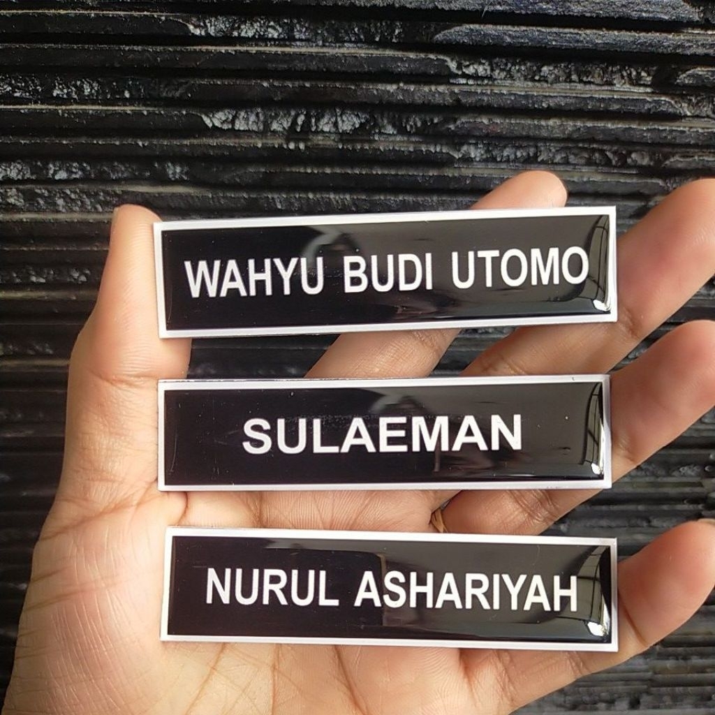 

Nama Dada/Name Tag glossy premium magnet/peniti