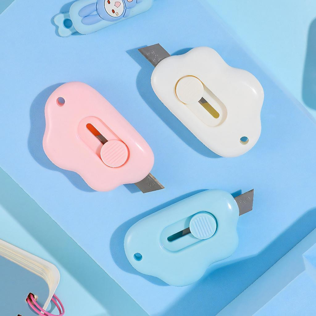 

TSN Cutter Mini Lucu Pisau Kecil Pemotong Kertas Motif Awan Portable