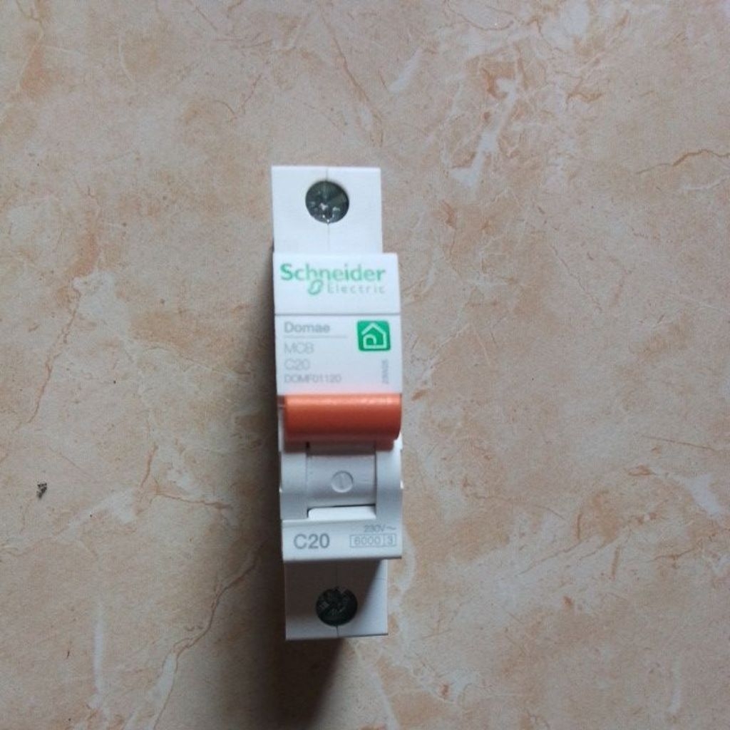 MCB SCHNEIDER DOMAE 1P C20