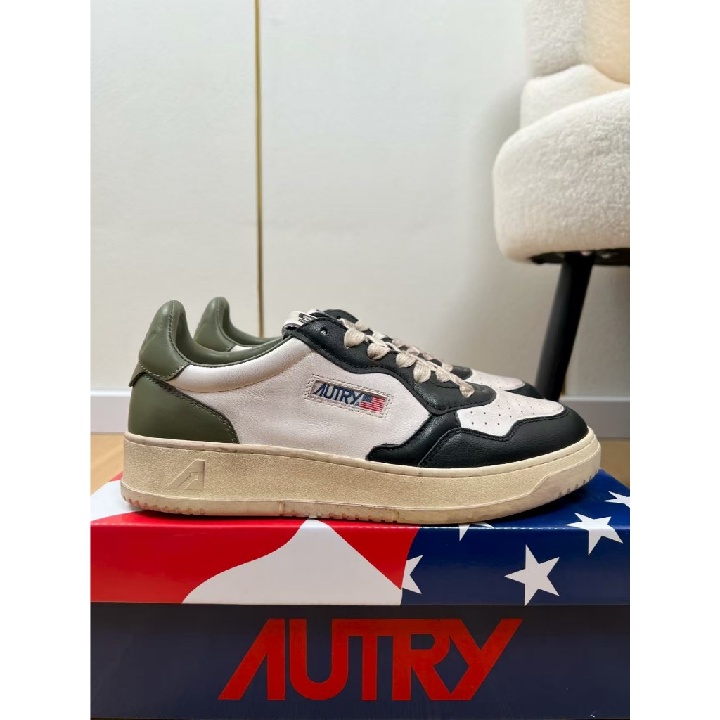 AUTRY Leather Retro Comfortable Trendy Versatile Low Top Board Shoes for Men/Women