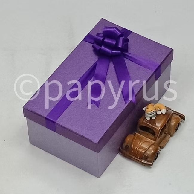 

PAPYRUS Kombinasi 15x25 Tinggi 10cm Kotak Kado Gift Box Hardbox Hampers V1