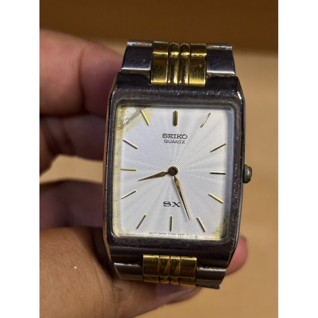 JAM TANGAN SEIKO TANK QUARTZ