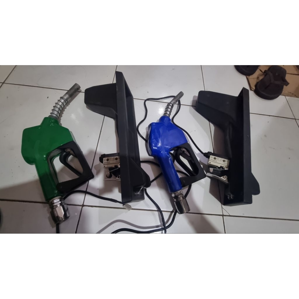 nozzle pom mini & dudukannya BEKAS