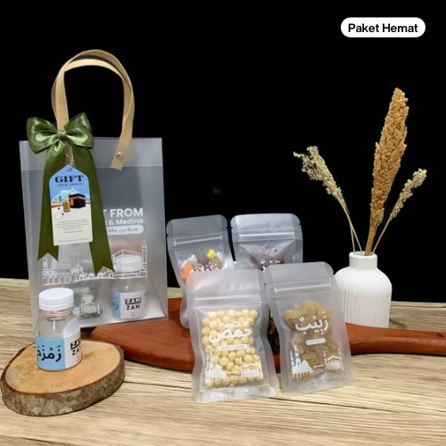 

Oleh-oleh Haji & Umroh Paket Hemat Tas Mika Midi/Hampers/Gift Haji dan Umroh