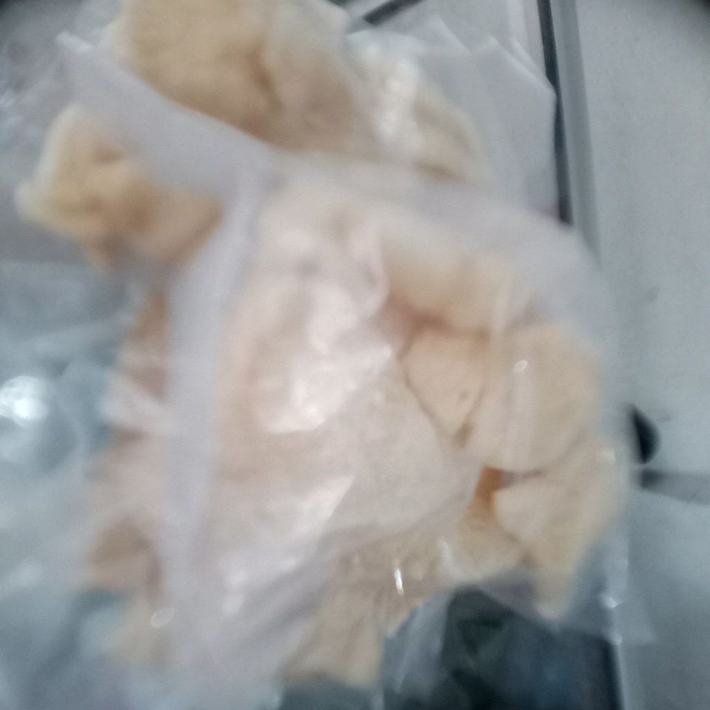 

enak kerupuk terasi mbahpong