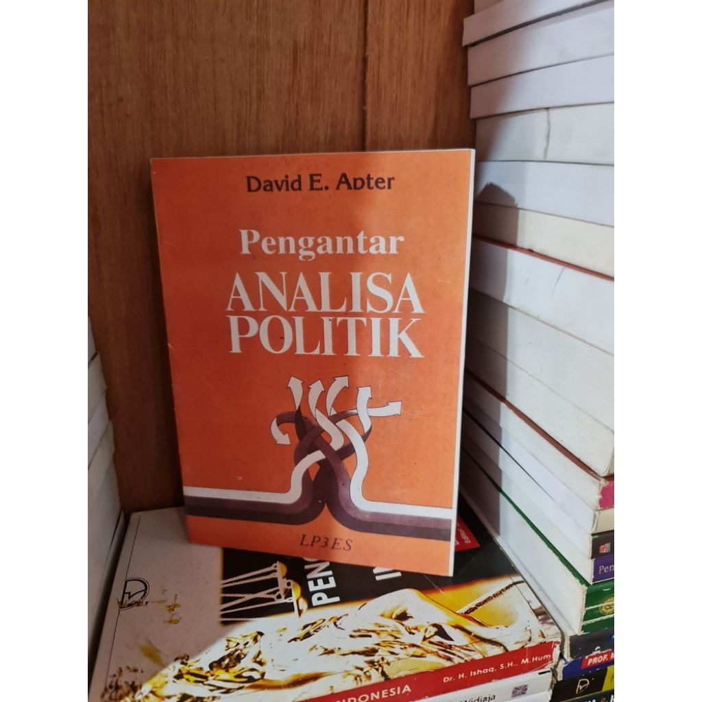 Pengantar Analisa politik by David E Apter