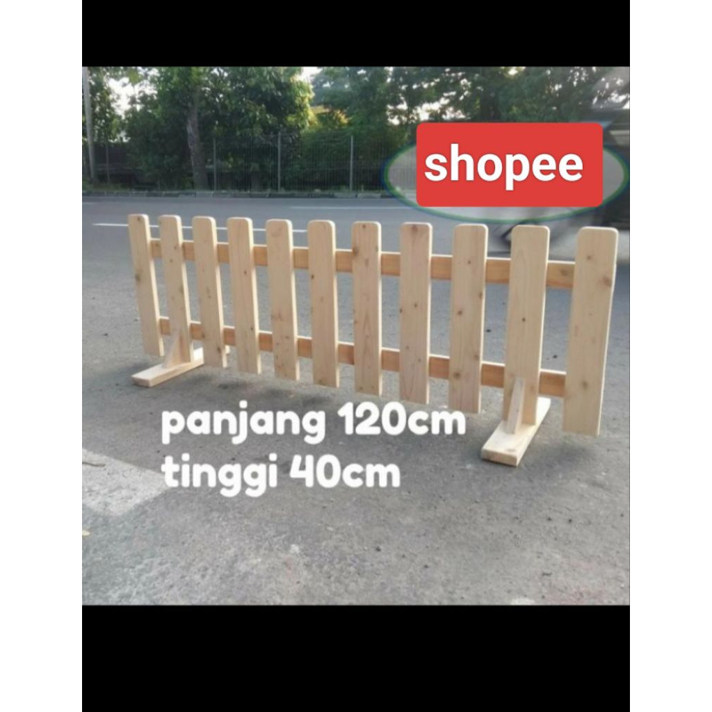 pagar kayu penyekat ruangan kayu jati Belanda