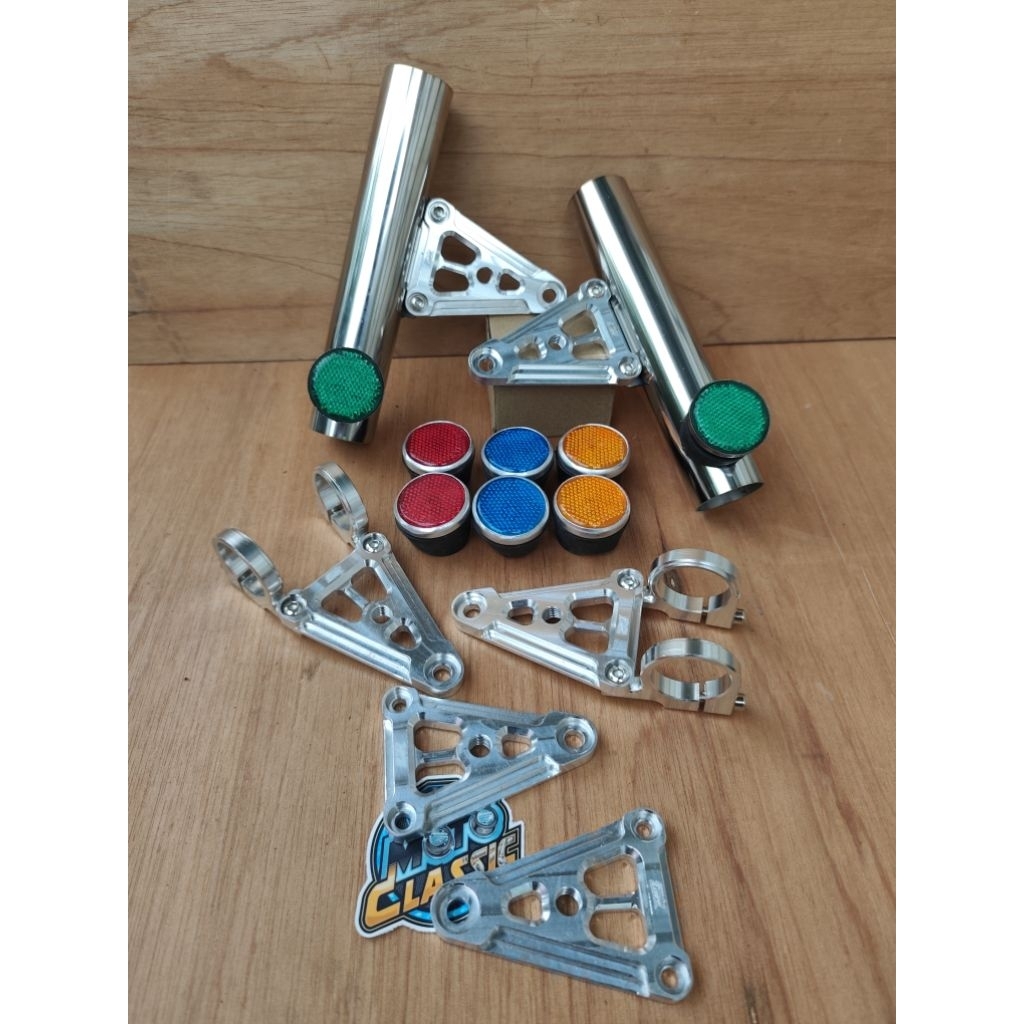 Braket kupingan gl100 79 cnc/  pangkon lampu gl100 gl125  cnc GL MEGAPRO CB GL100 TIGER as 33