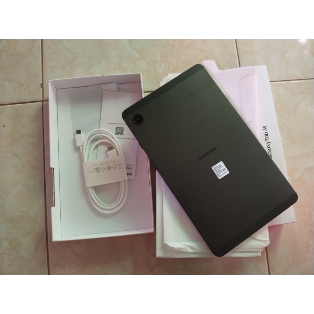 Samsung Galaxy Tab A9 ram 4/64 (Wifi+seluler )/second