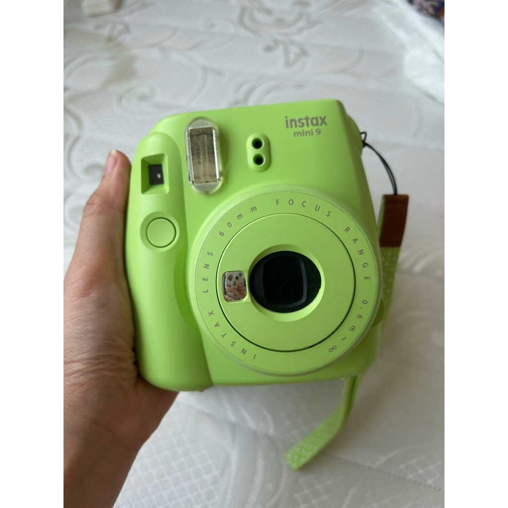 [PRELOVED] Instax mini 9 instan camera green