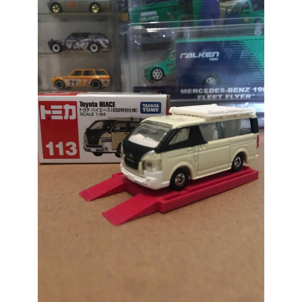 Tomica Toyota HIACE