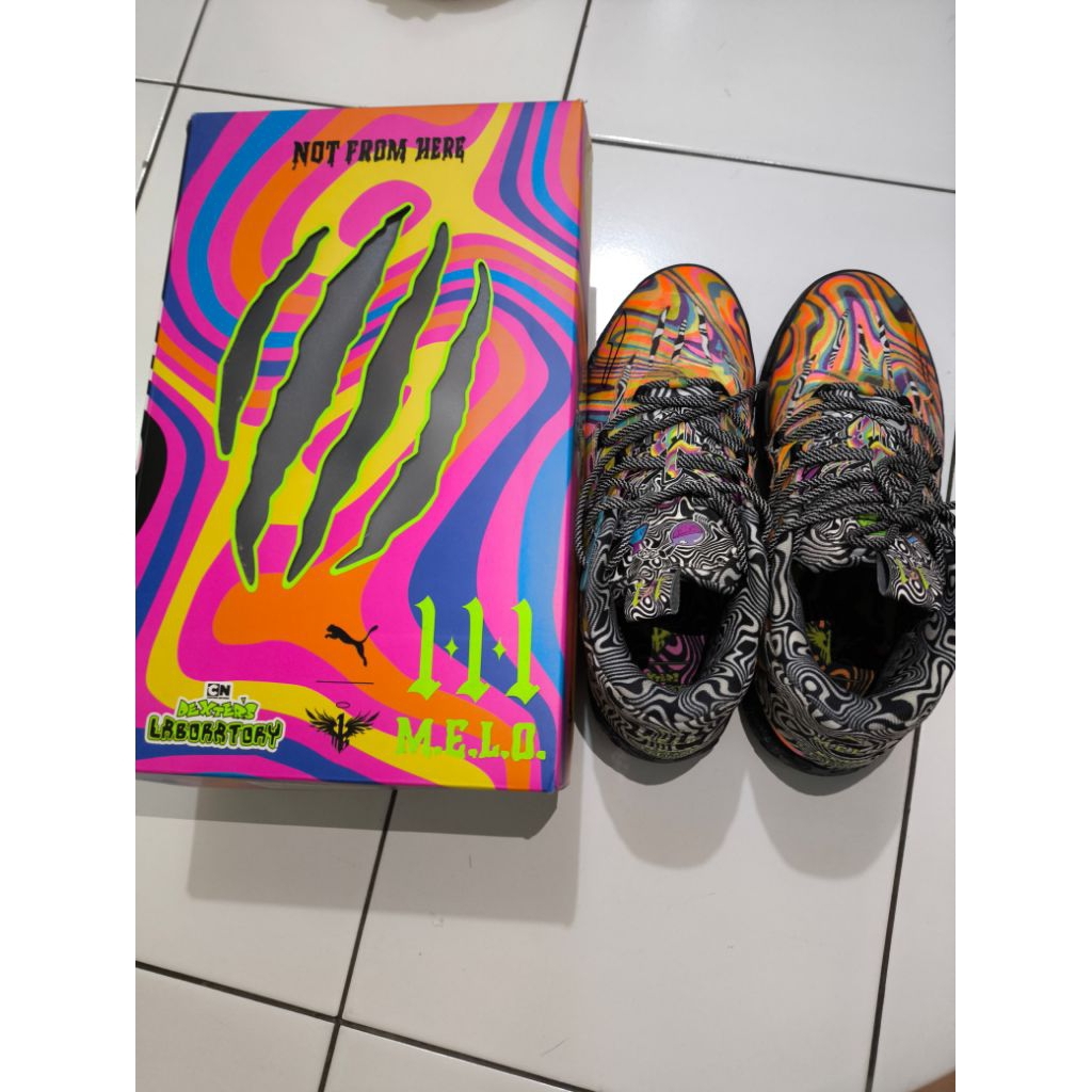 Sepatu lamelo Mb. 03 dexter laboratory