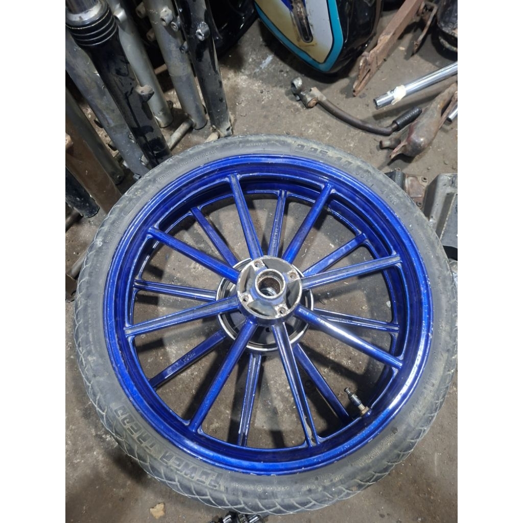 Velg racing palang 8 rossi depan ring17 belakang ring18