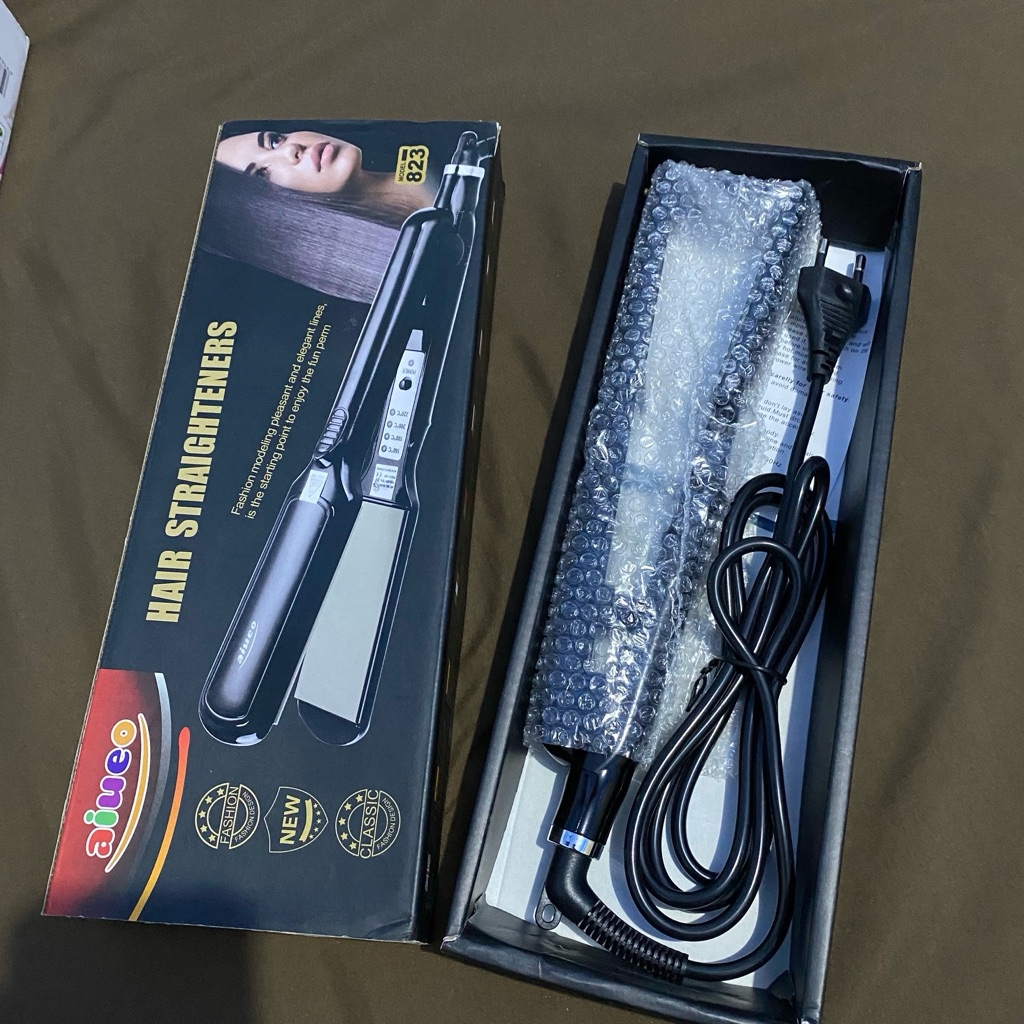 Catokan rambut lurus curly aiueo 823