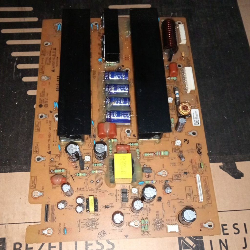 Ysus main LG Plasma 42PJ350R