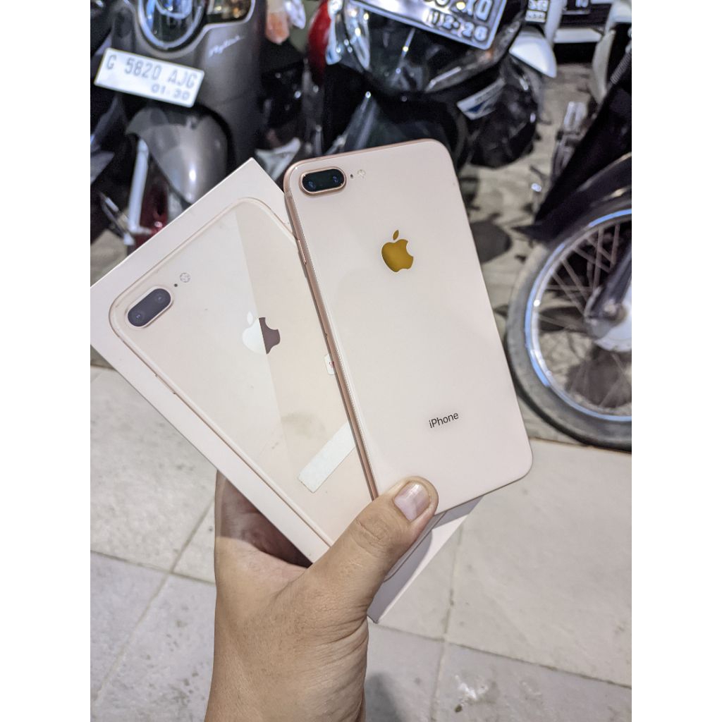 iphone 8 pkus ex iBox