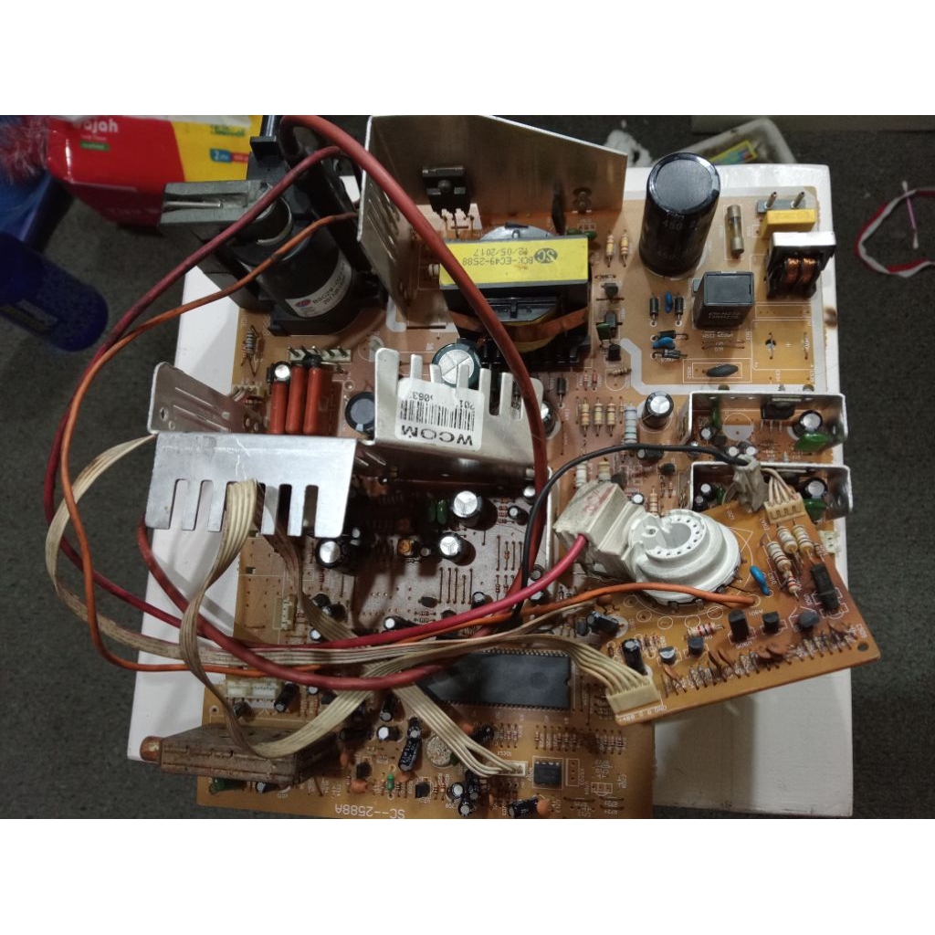 mesin tv cabutan china slim 29in kondisi pisik oke belum lulus tes/gembling