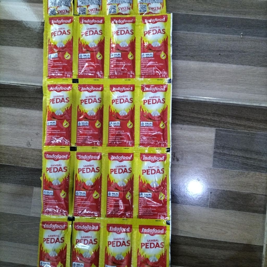 

Saos Sambal Pedas Indofood 1 renceng isi 36 pcs