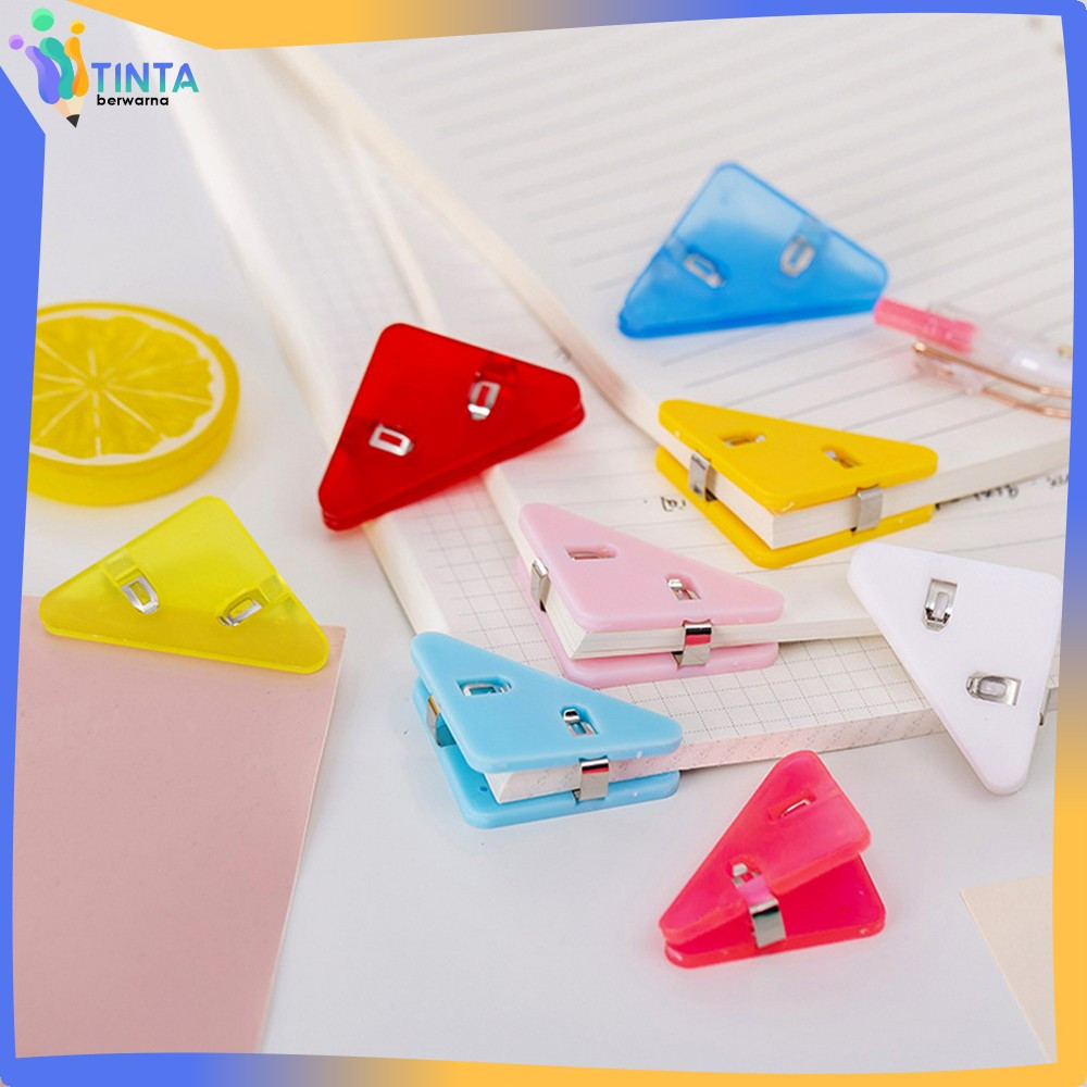 

Penjepit Kertas Segitiga Plastik Aestetik Serbaguna / Triangle Paper Clip Sudut Kertas Akrilik Tinta Berwarna A119