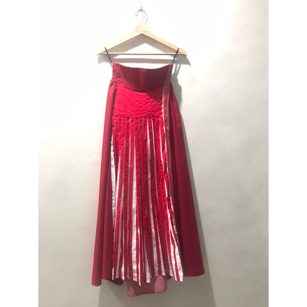 OLINE WORKROBE - KICHIROU PLEATED SKIRT IN RED MIX